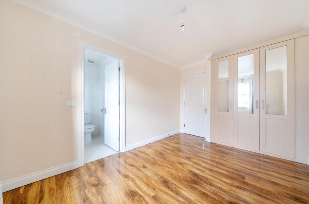 Additional image 14 of Sparkes Close, Bromley, BR2