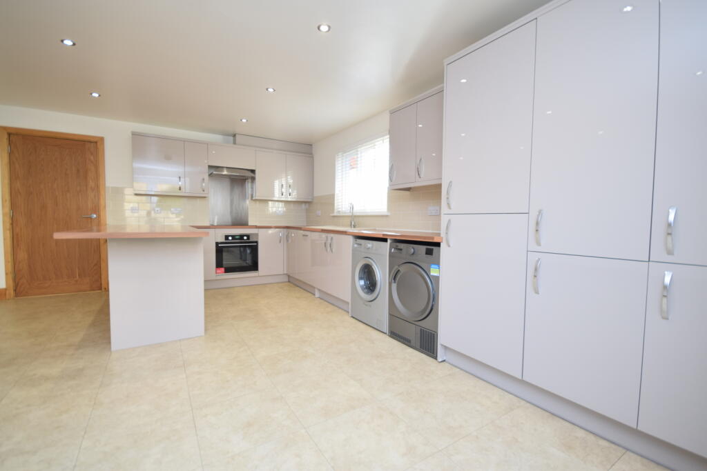 Additional image 5 of Dutch House, Bury Water Lane, Newport, Saffron Walden, CB11