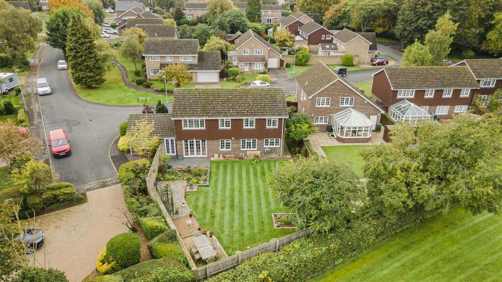 Additional image 25 of Ferndale Close, Newmarket