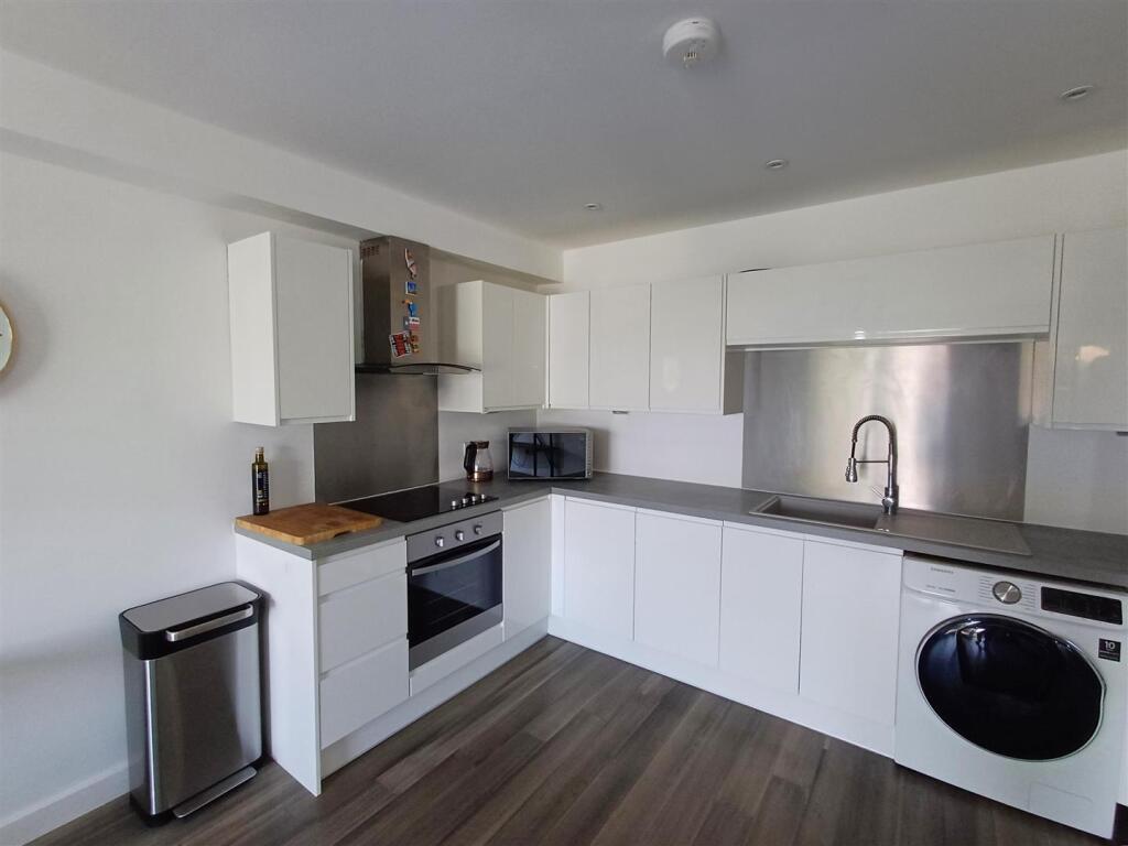 Additional image 7 of 16 South Coast Road, Peacehaven