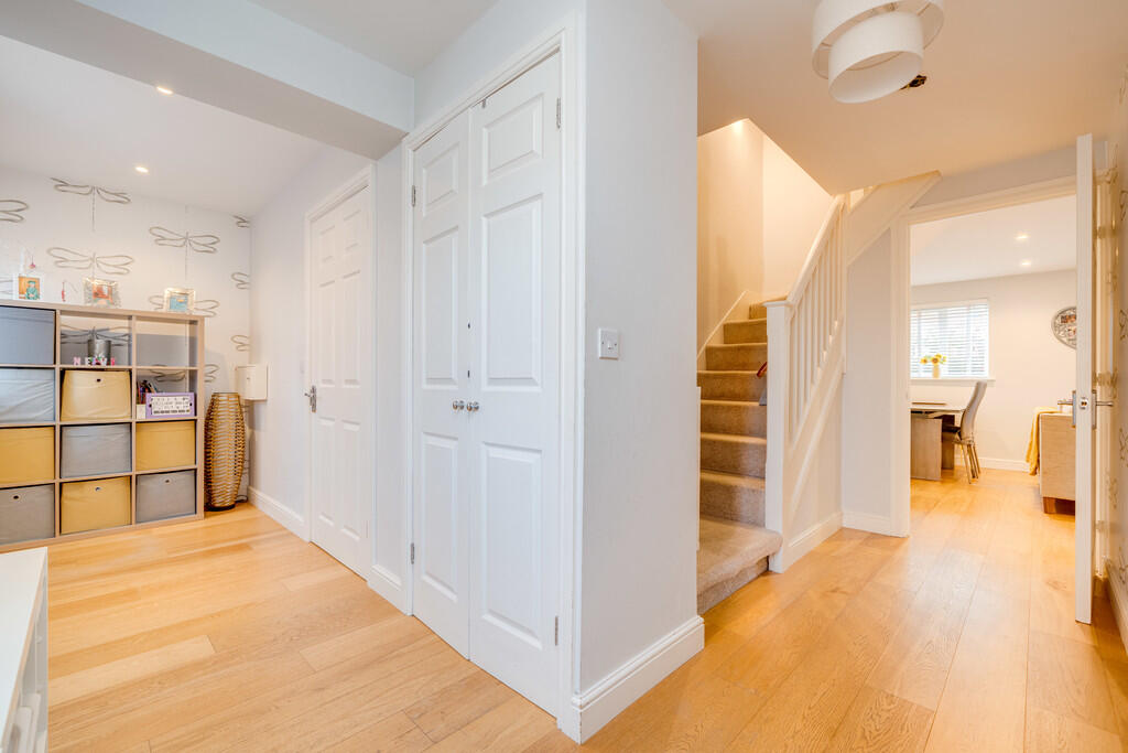 Additional image 22 of Aspen Close, Gomersal