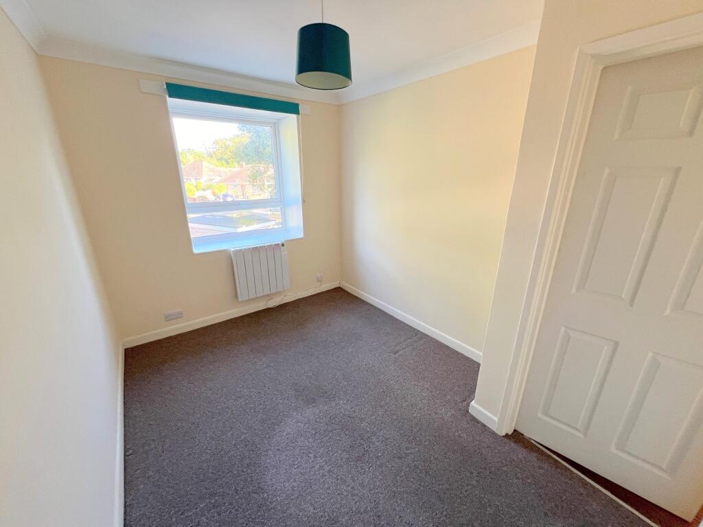 Additional image 9 of Ferndale Road, New Milton, Hampshire. BH25 5EY