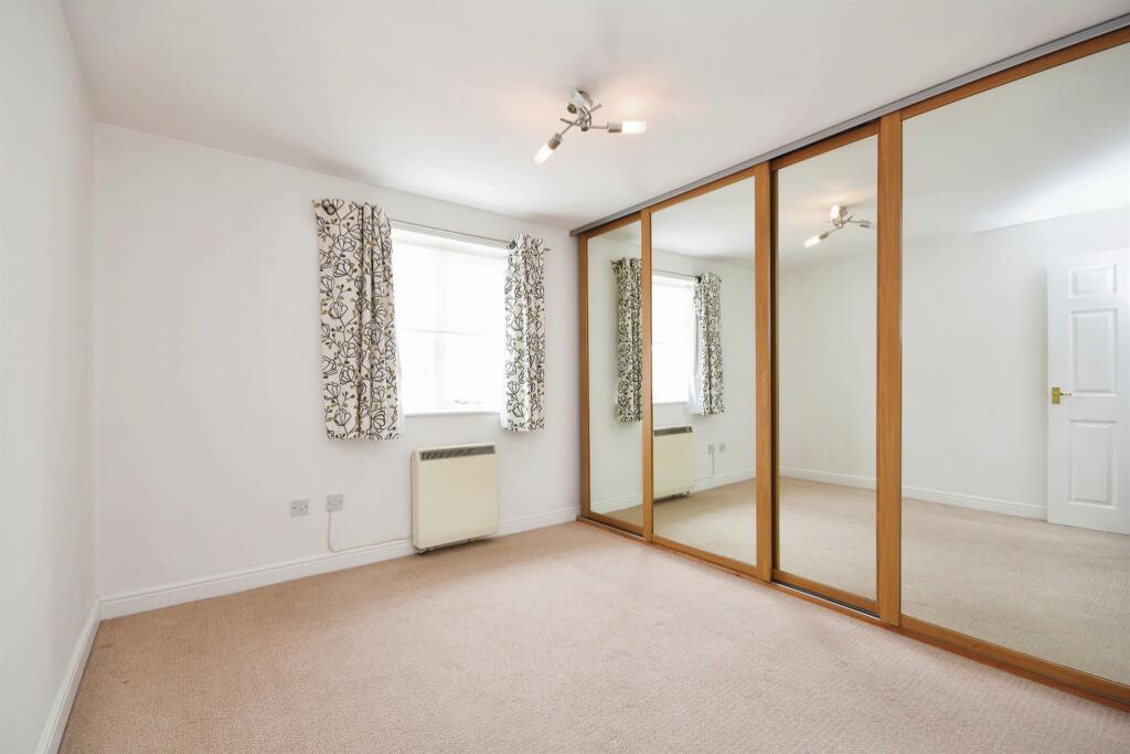 Additional image 5 of Horn Book, Saffron Walden