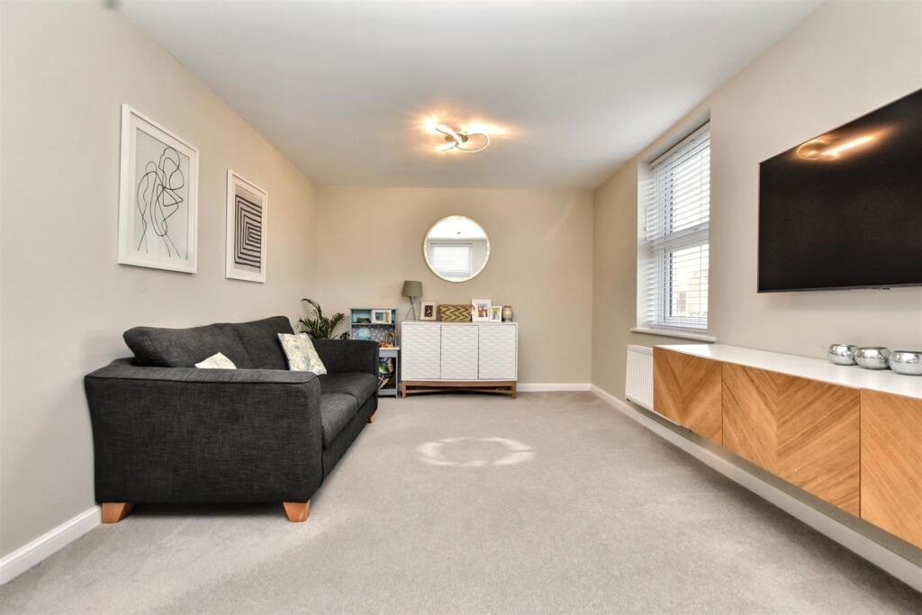 Additional image 4 of Coniston Avenue, Eastbourne