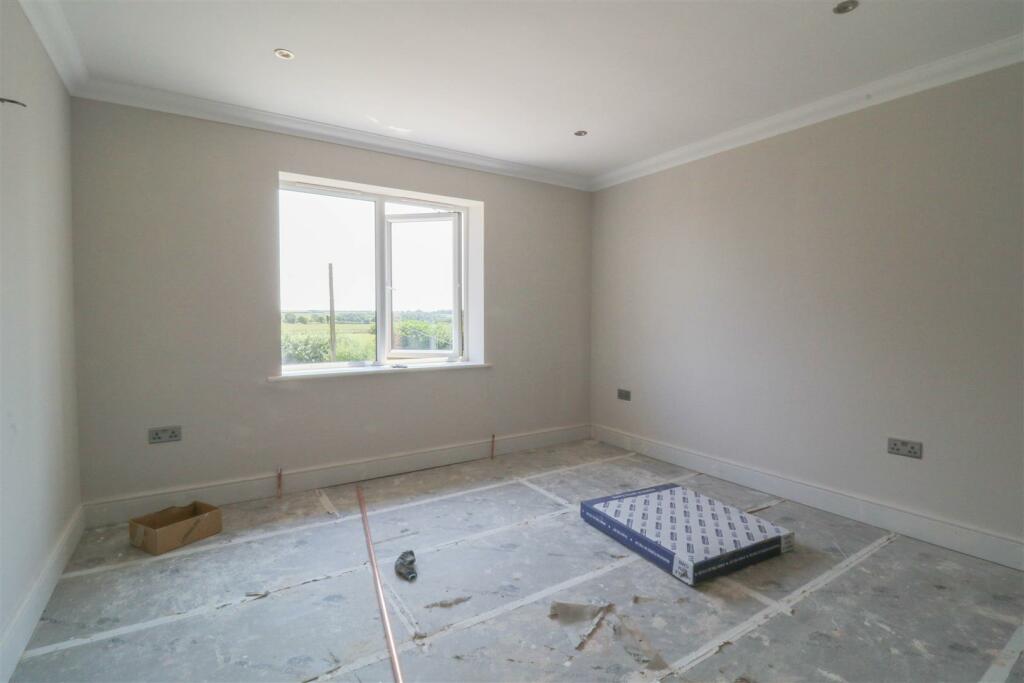 Additional image 14 of Ditchfield, Reach