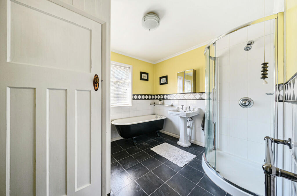 Additional image 16 of Landscape View, Saffron Walden, Essex, CB11