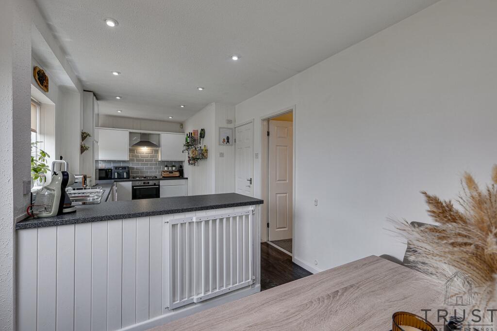 Additional image 9 of Links Avenue, Cleckheaton