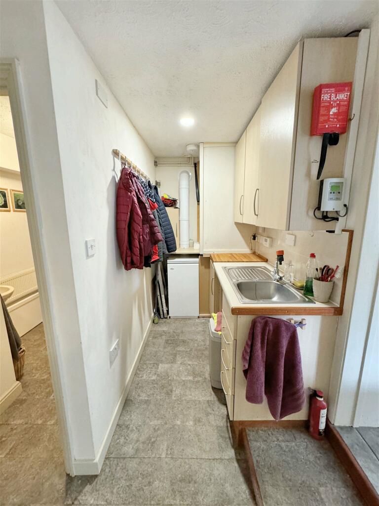 Additional image 16 of Station Road, Haddenham