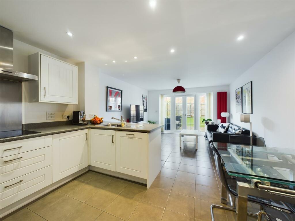 Additional image 12 of Westview Close, Peacehaven