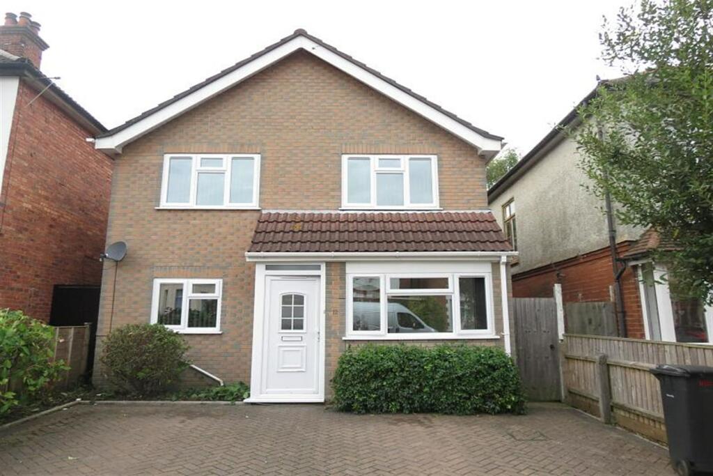 Additional image 2 of 6 bedroom House in Bournemouth