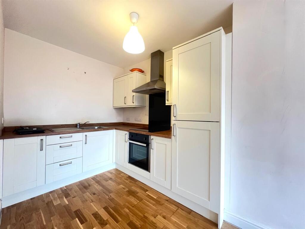 Additional image 2 of Air Balloon Road, Bristol