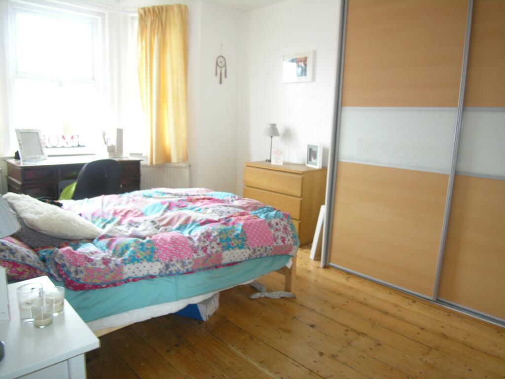 Additional image 8 of 6 bedroom House in Winton