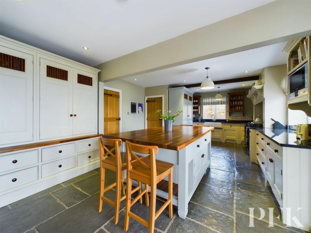 Additional image 30 of Egremont, CA22