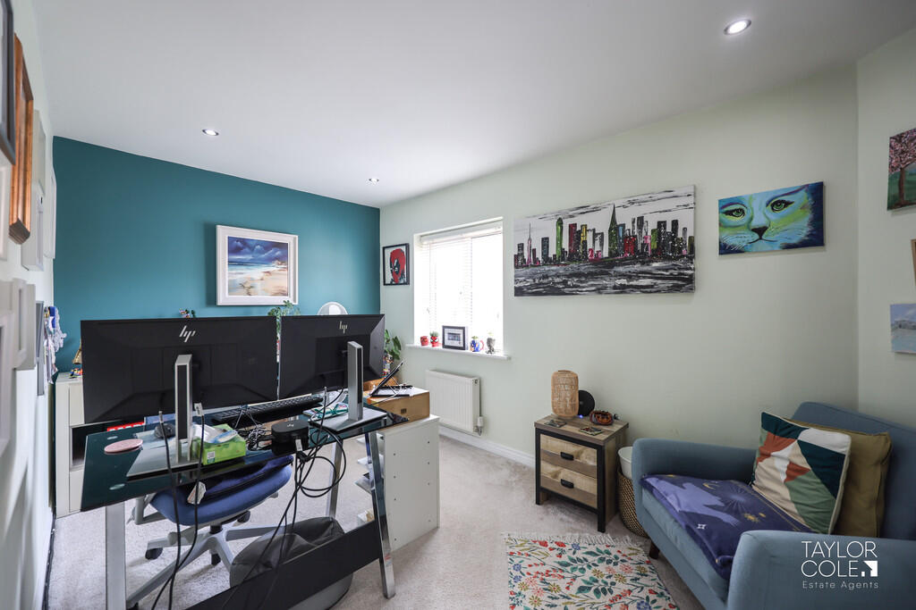 Additional image 25 of School Walk, Tamworth