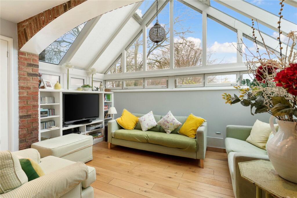 Additional image 4 of Castle Street, Saffron Walden, CB10