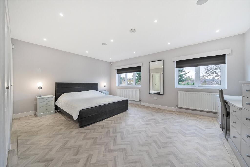 Additional image 14 of Hollydale Drive, Bromley