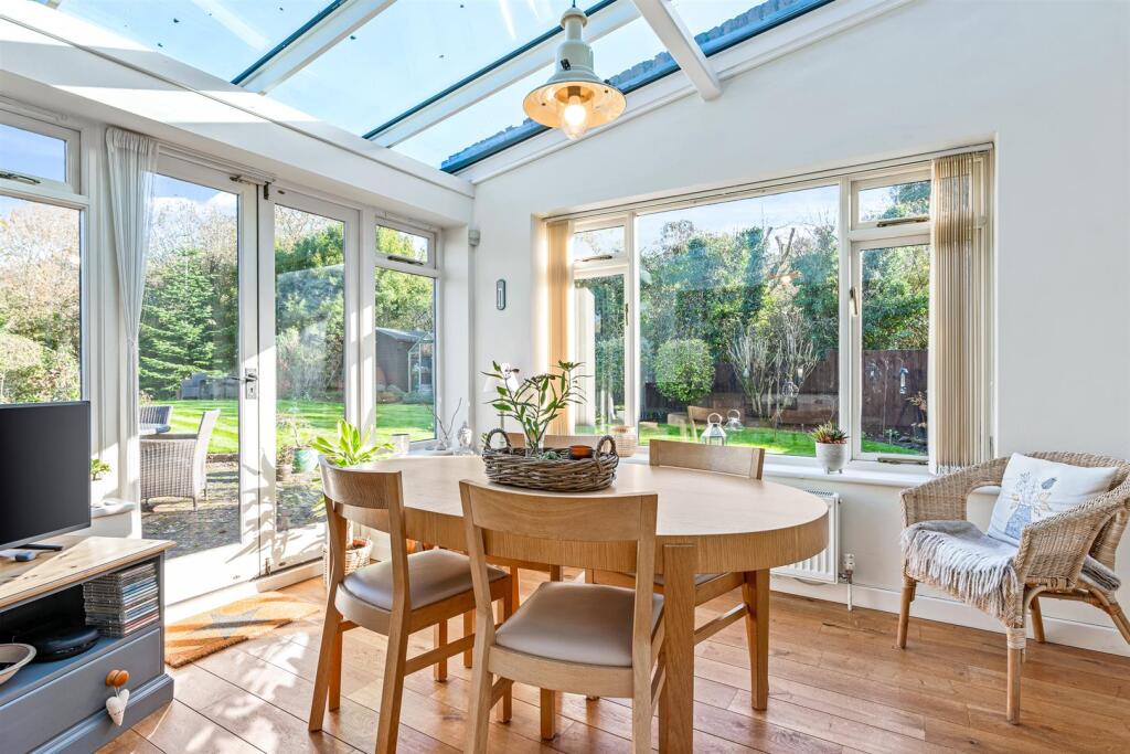 Additional image 4 of Harmer Green Lane, Welwyn