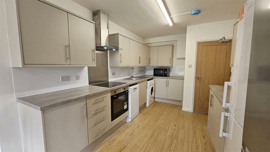 Additional image 9 of Room 2, 217 Arbury Road, Cambridge