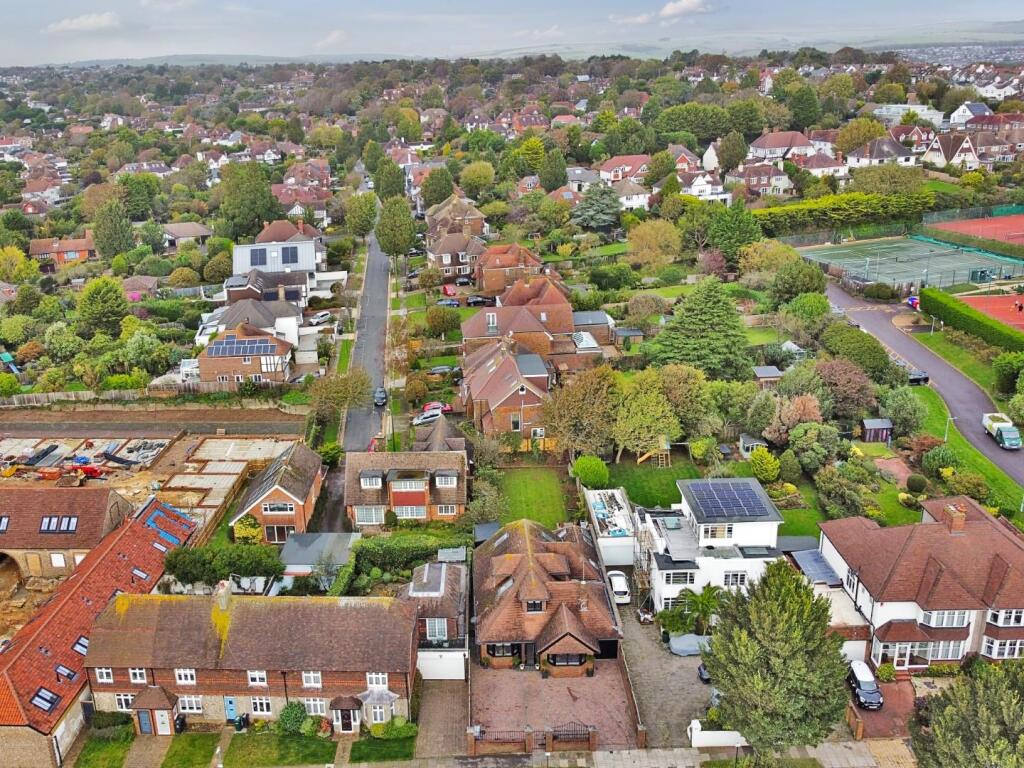 Additional image 16 of The Droveway, Hove