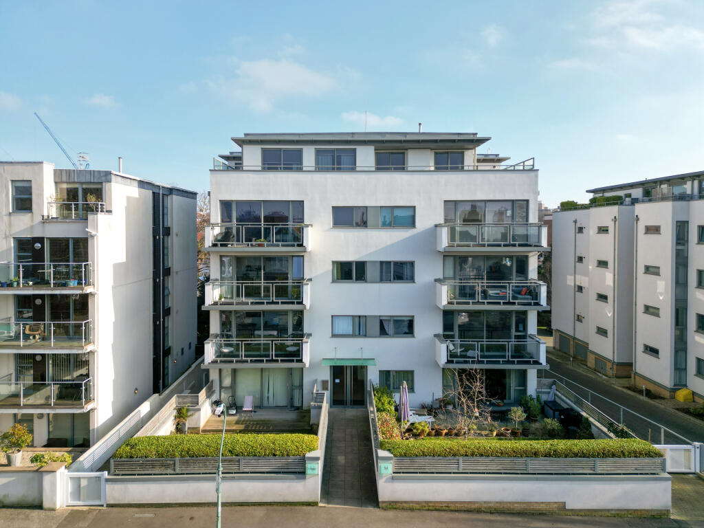 Palmeira Avenue, Hove, BN3