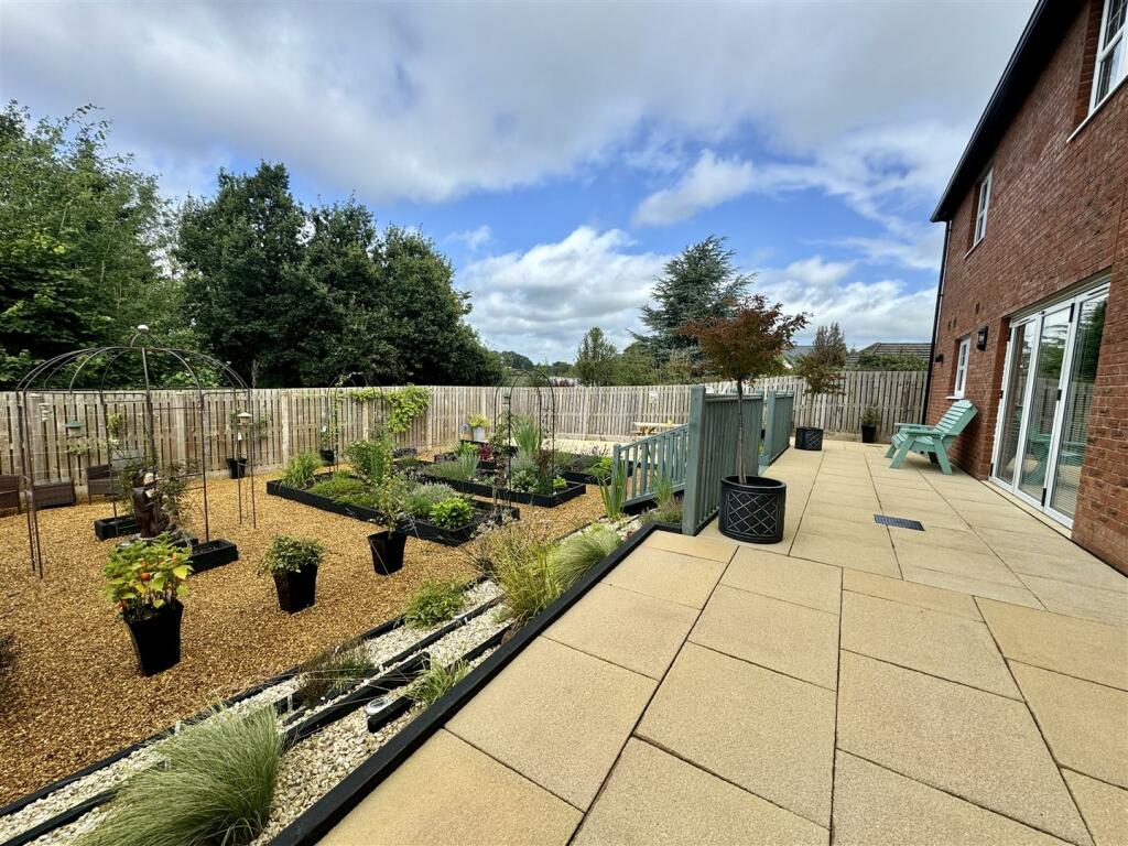 Additional image 34 of Lough Wood Crescent, Carlisle