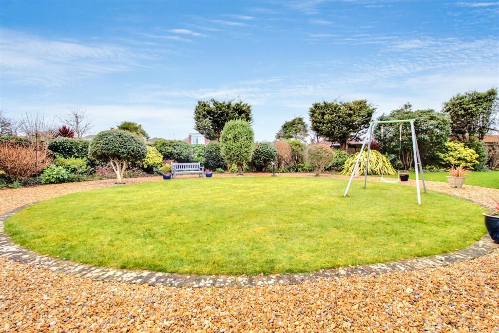 Additional image 26 of Alinora Crescent, Goring-By-Sea, Worthing
