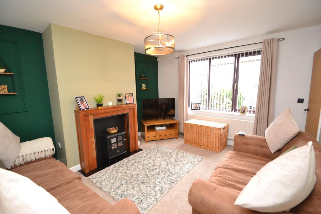 Additional image 4 of Woodbine Grove, Idle,