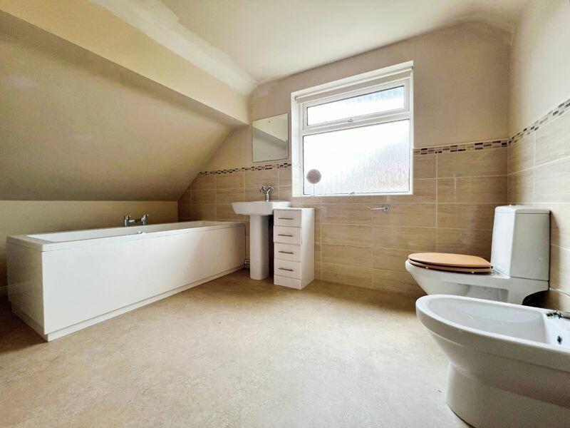 Additional image 17 of Cox Green Road, Egerton