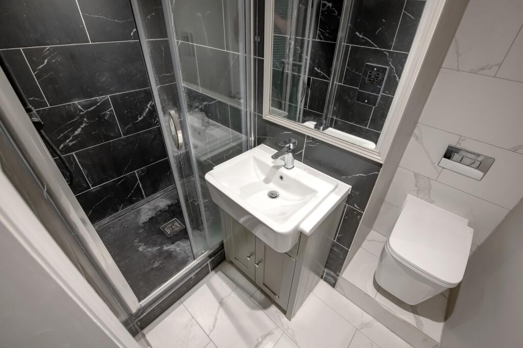 Additional image 4 of Monmouth Street, Bath