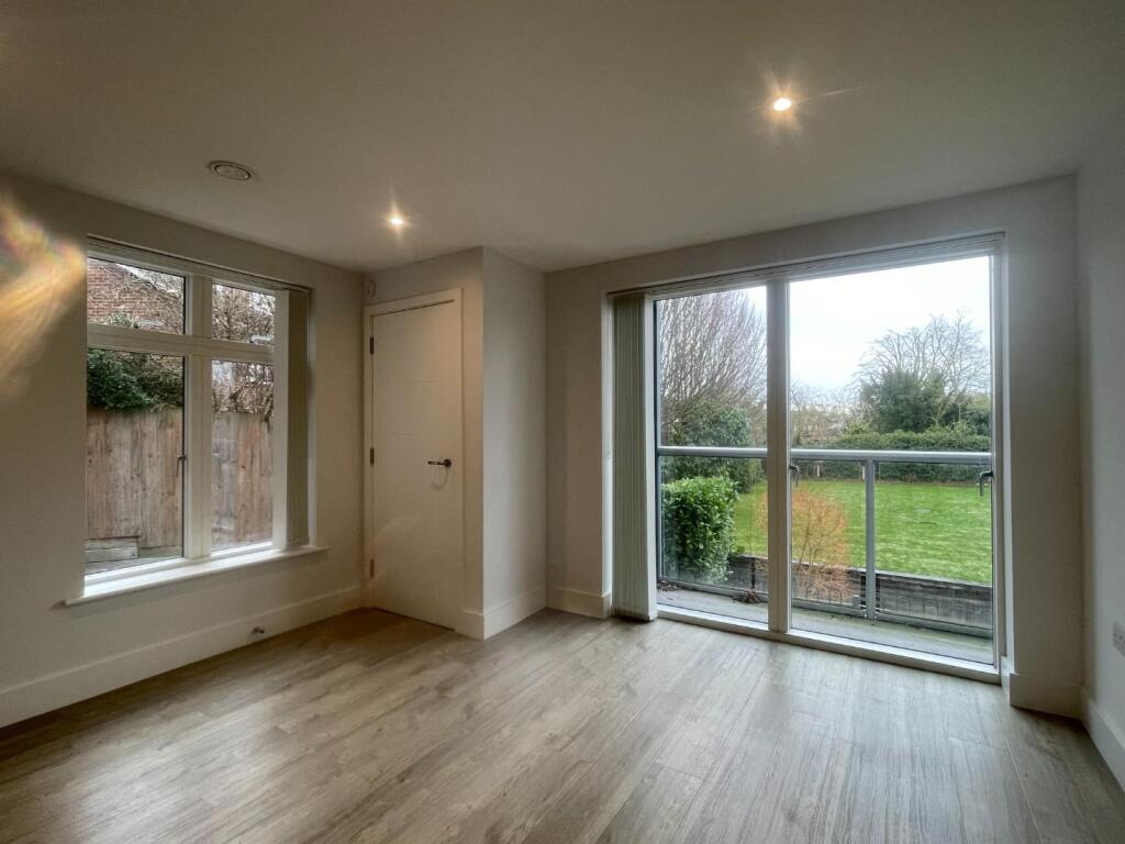 Additional image 4 of Flat 3, 317 Hills Road, Cambridge