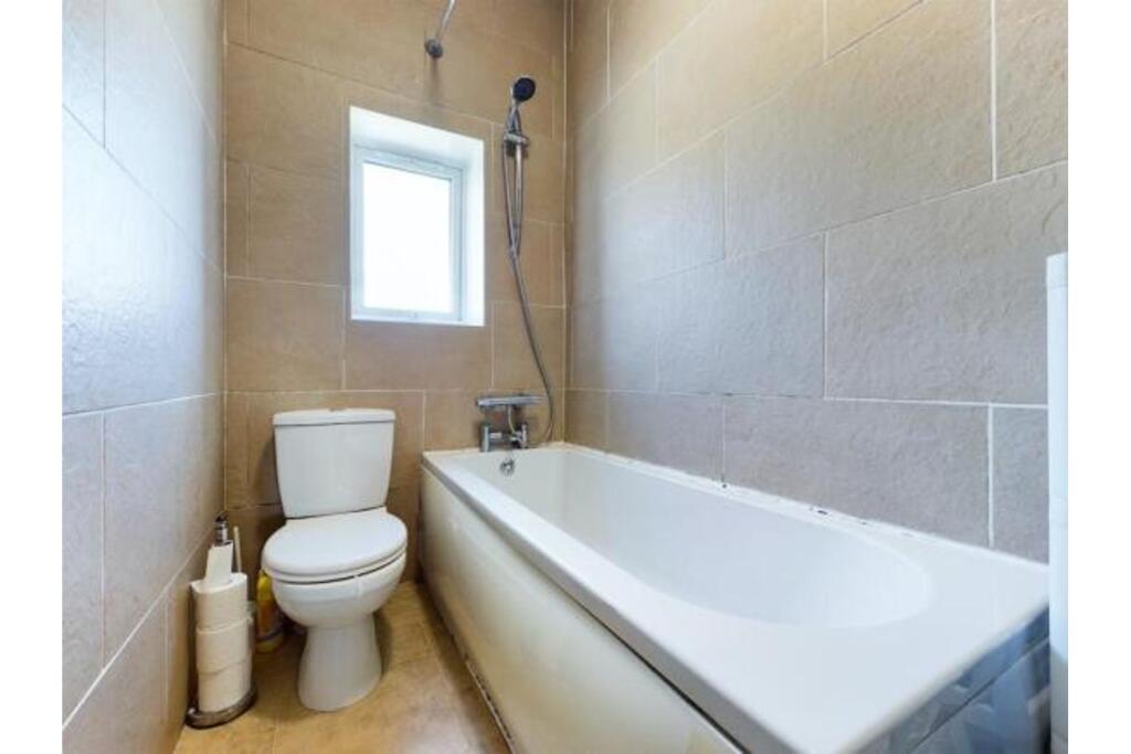 Additional image 9 of Cleckheaton Road, Bradford, BD12