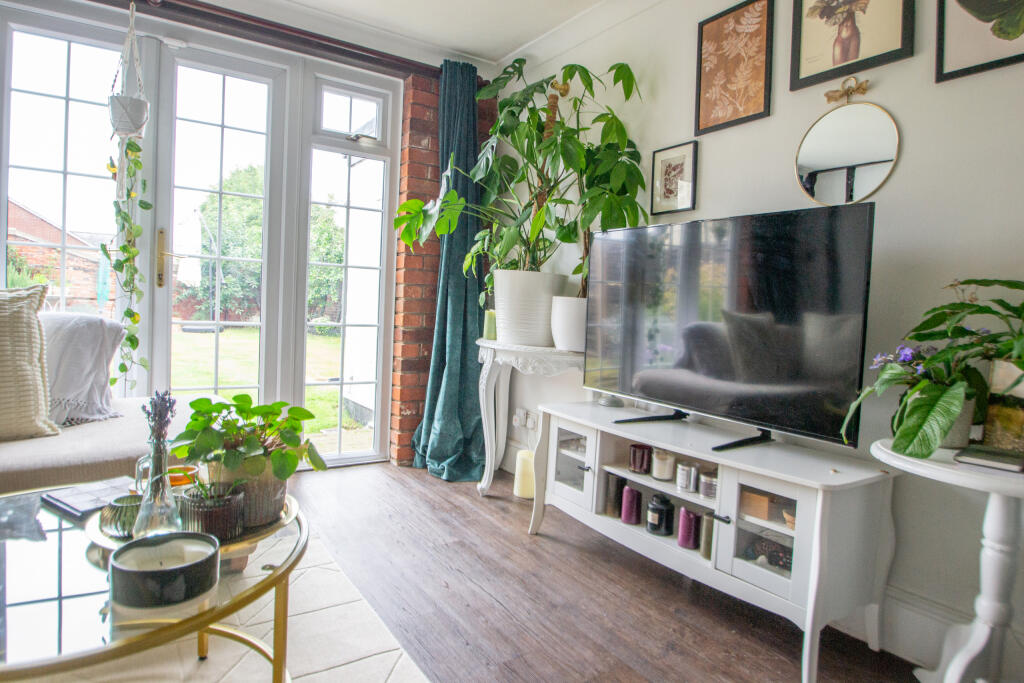 Additional image 23 of Hamlet Road, Haverhill