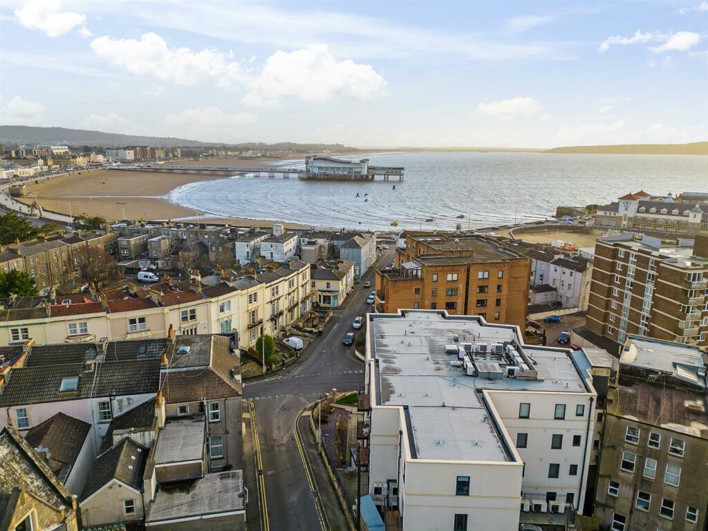 Additional image 13 of The Bayside, Manilla Crescent - PENTHOUSE WITH SEA VIEWS