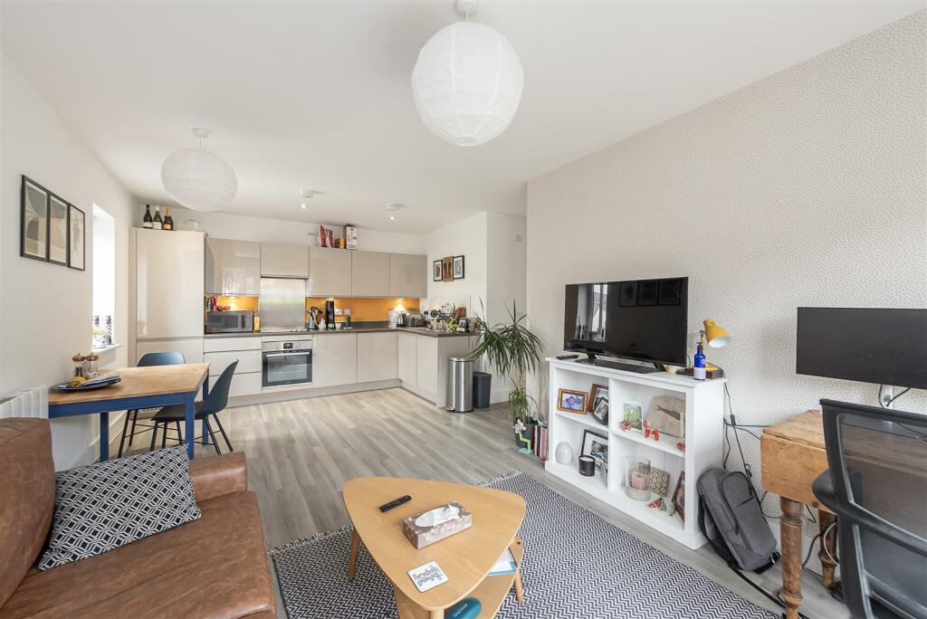 Additional image 2 of Hedley Road, St. Albans