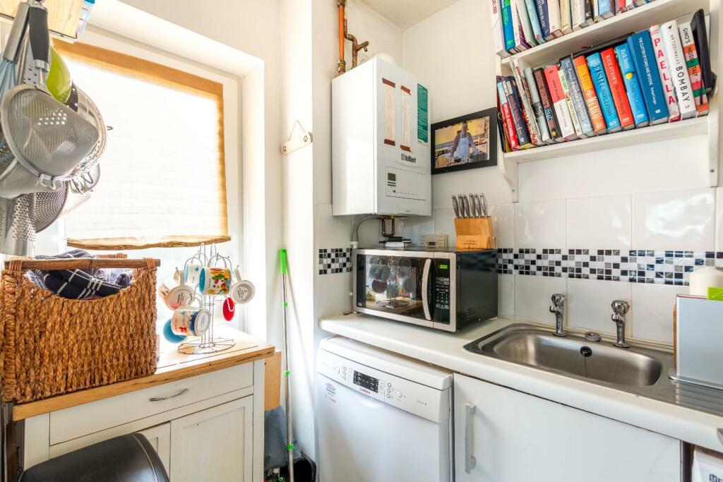 Additional image 19 of Stag Close, Henfield