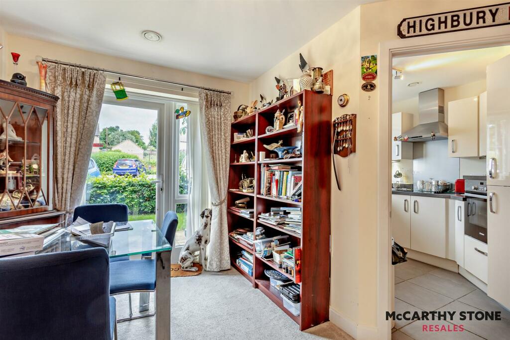 Additional image 3 of Roslyn Court, Lisle Lane, Ely, Cambridgeshire, CB7 4FA