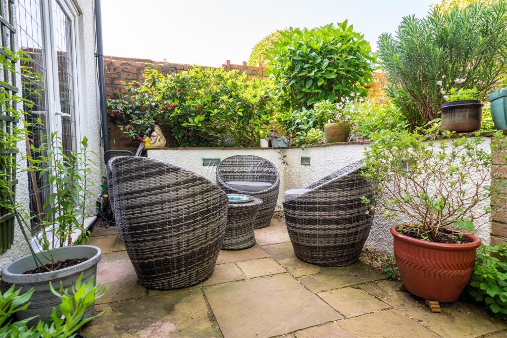 Additional image 36 of Lake Road West, Cardiff