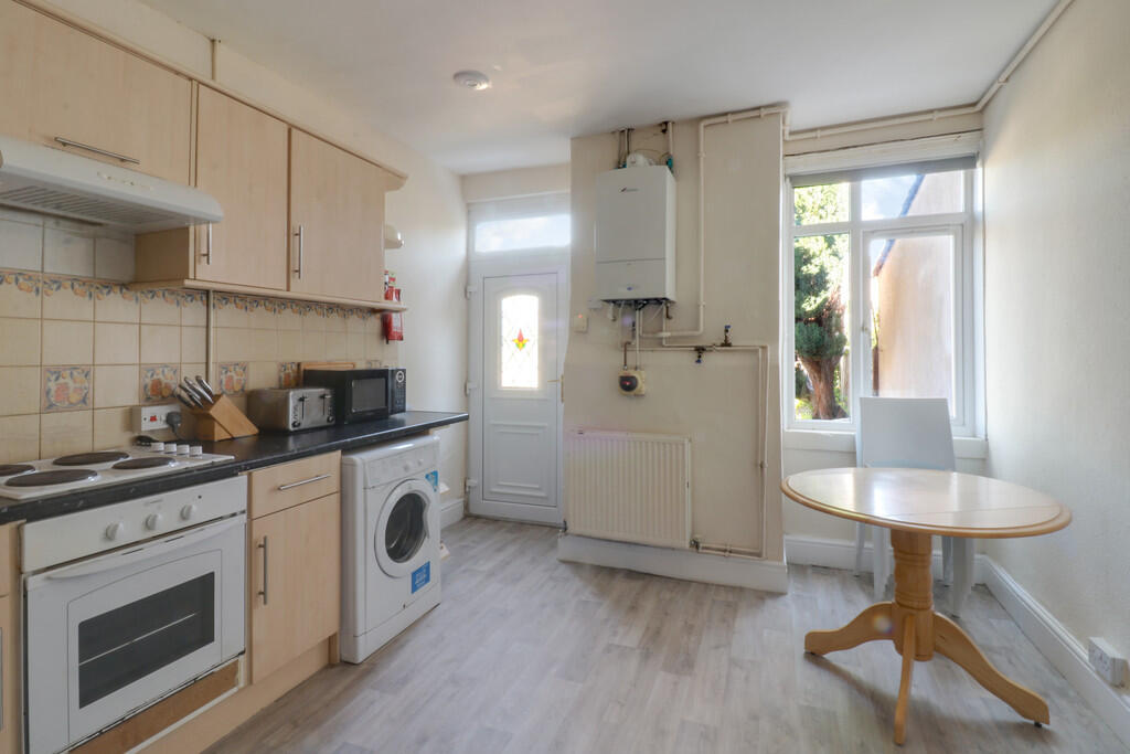 Additional image 19 of Triangle North