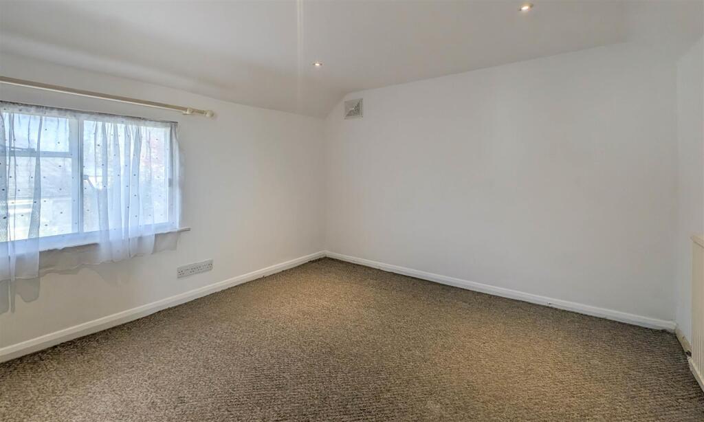 Additional image 14 of Hythe Lane, Burwell