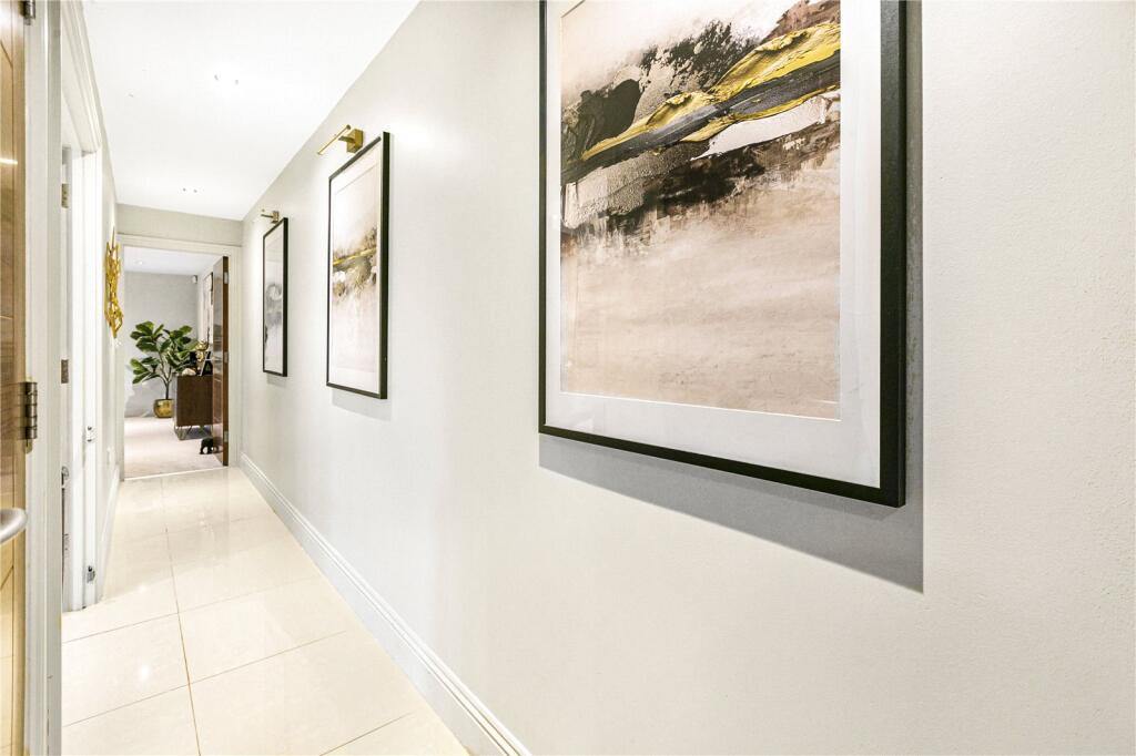 Additional image 15 of Green Close, Brookmans Park, Hertfordshire, AL9