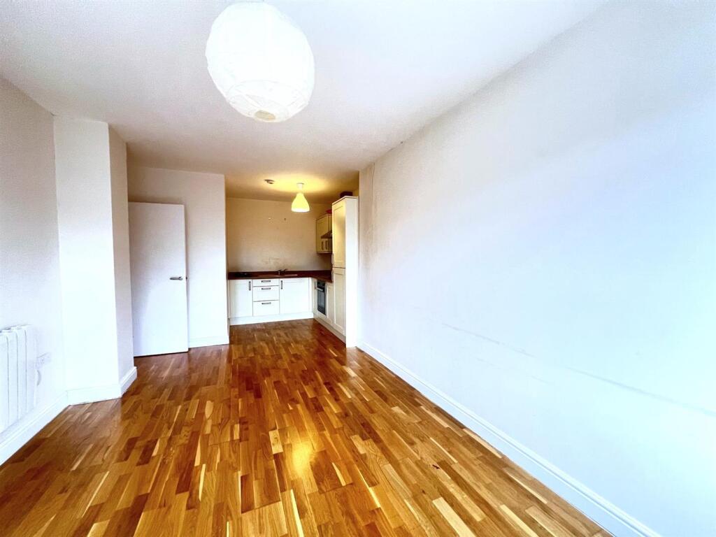 Additional image 4 of Air Balloon Road, Bristol