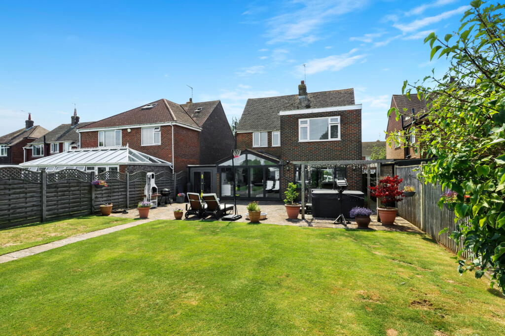 Additional image 51 of Stuart Avenue, Eastbourne, BN21 1UR