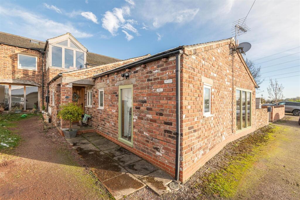 Additional image 16 of Latham Lane, Gomersal, Cleckheaton