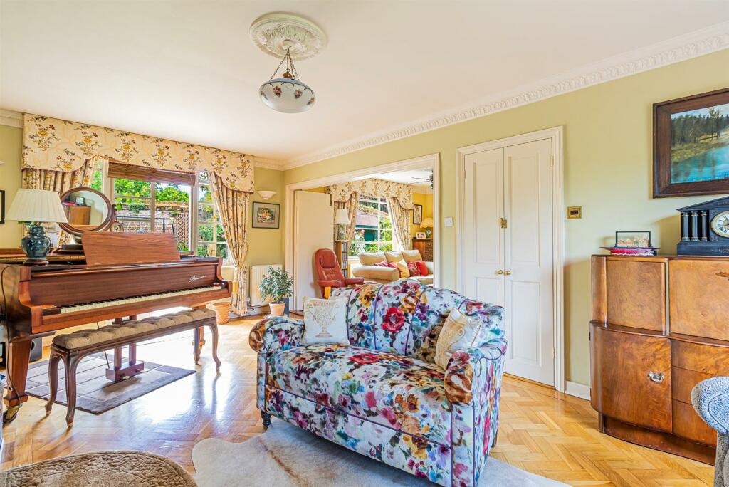 Additional image 27 of Hamlet Road, Haverhill