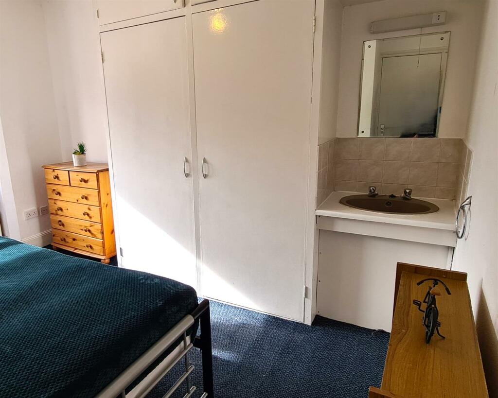 Additional image 5 of 51 Cherry Hinton Road, Cambridge, CB1 7BS