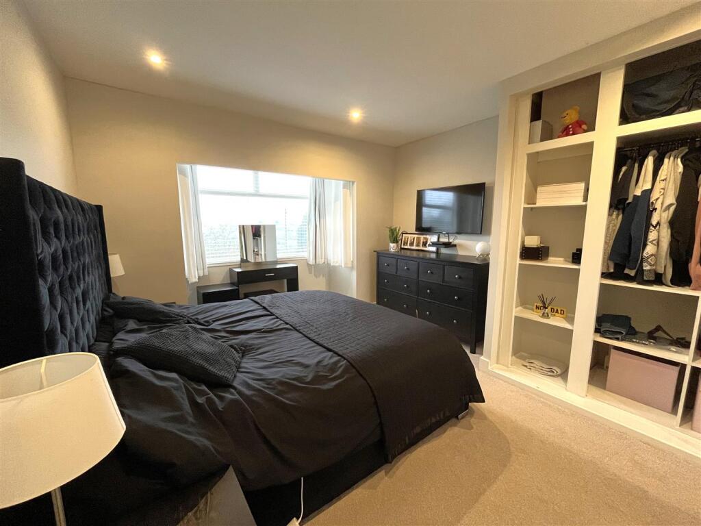 Additional image 12 of Whitehall Road, Wyke, Bradford