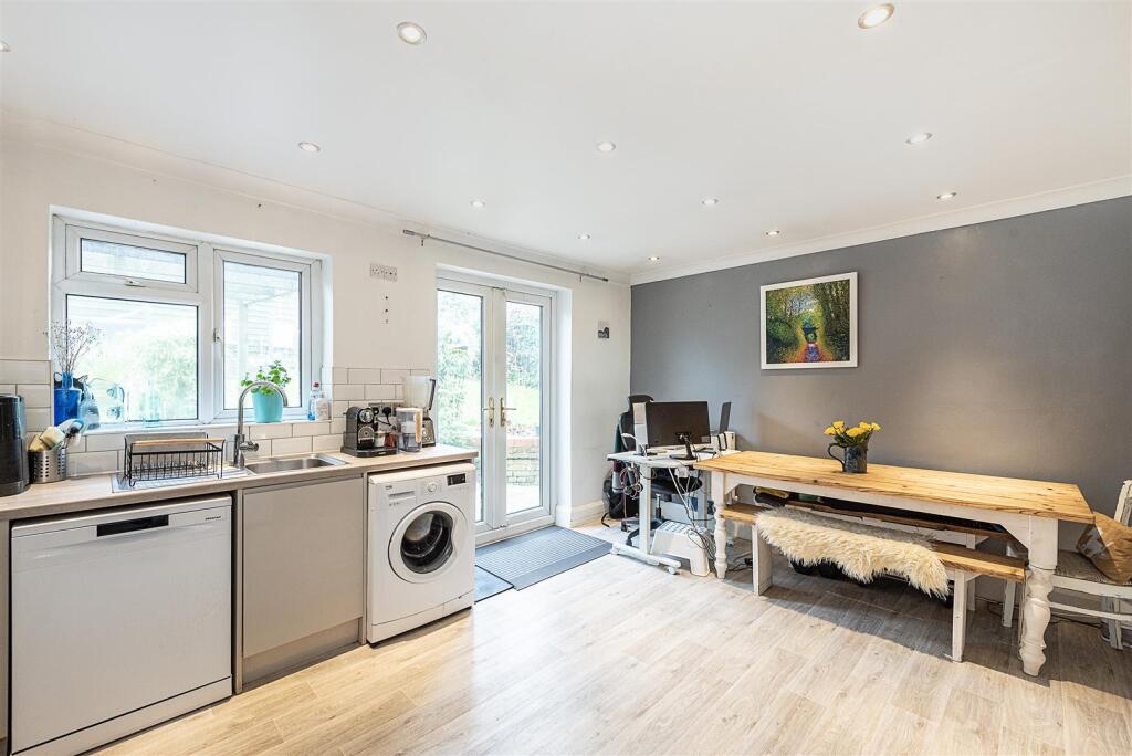 Additional image 4 of Lower Luton Road, Harpenden