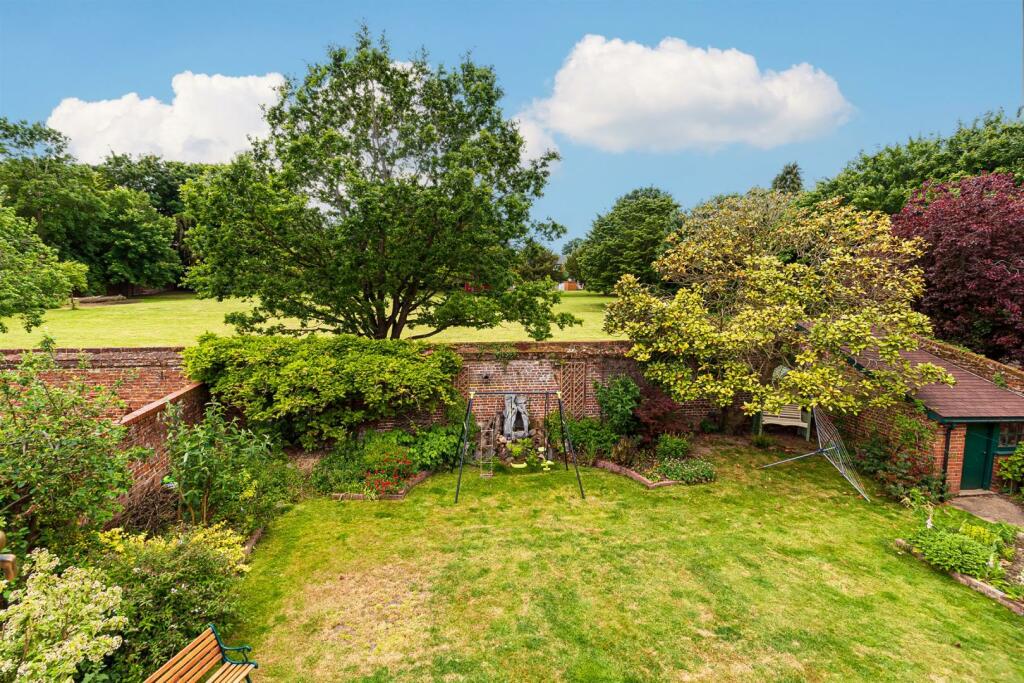 Additional image 18 of Hamlet Road, Haverhill