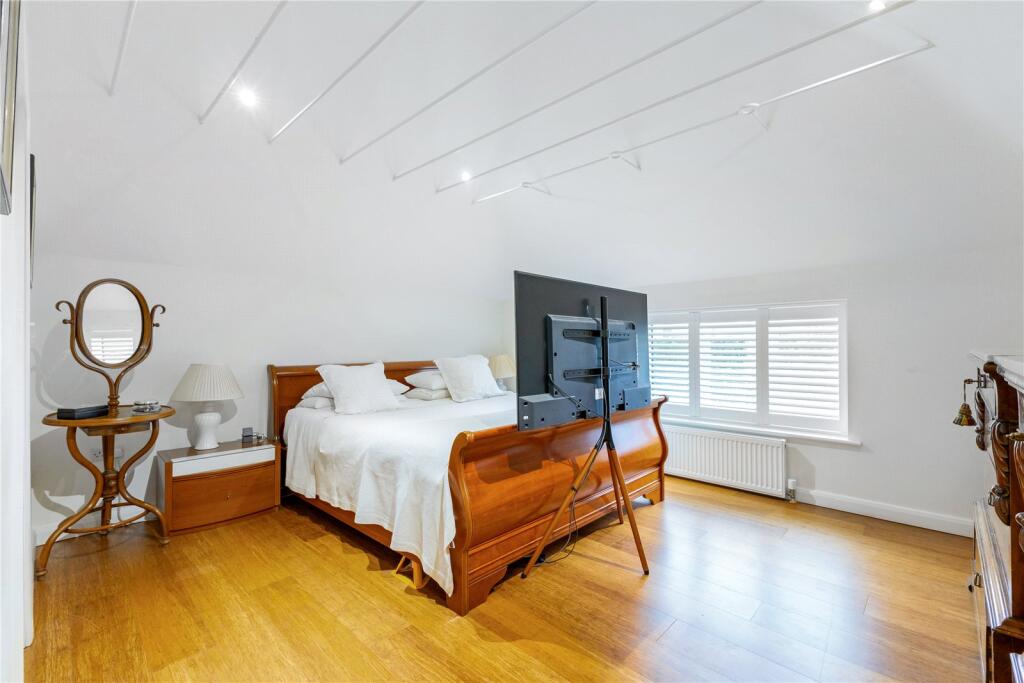 Additional image 9 of Luton Road, Harpenden, Hertfordshire, AL5