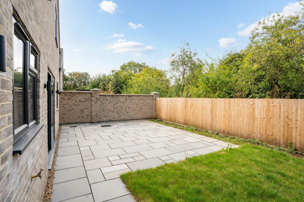 Additional image 25 of West Drive, Highfields Caldecote, Cambridge
